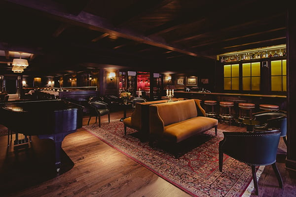 Club Lounge