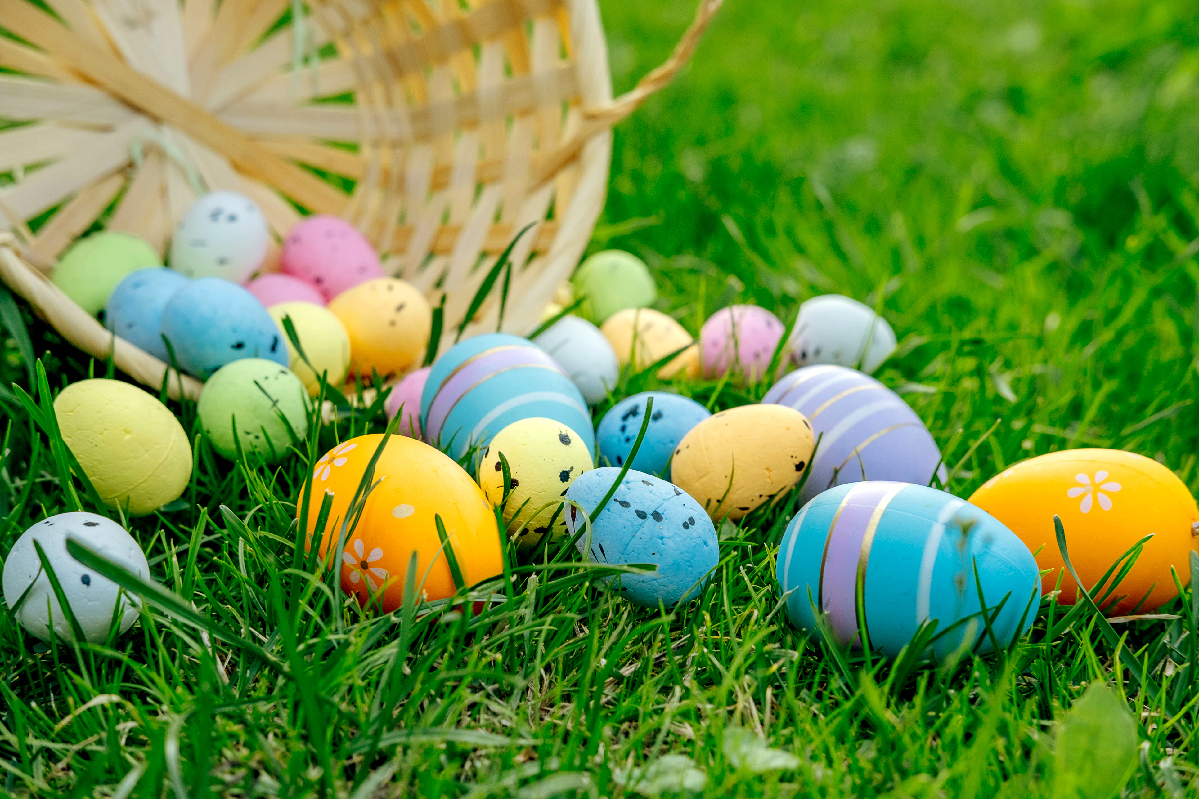  Decorated Easter eggs