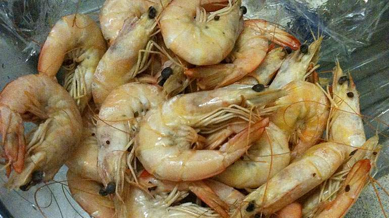 Crispy Prawns with Kassoundi